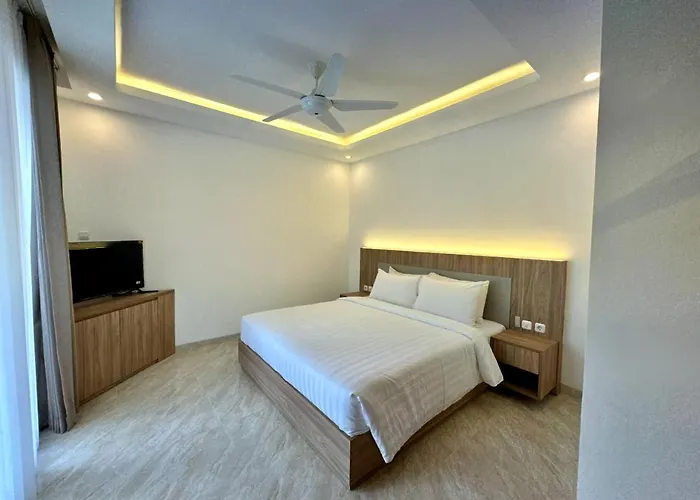 Hotel Rusa By The