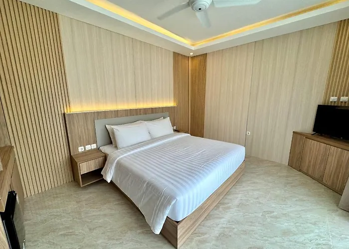 Hotel Rusa By The